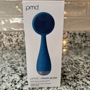 PMD Clean Acne Device in Deep Blue